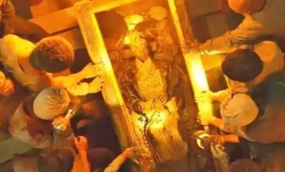 Giới mộ tặc có một 'quy tắc bất thành văn': Vàng bạc châu báu đều có thể lấy, duy chỉ một thứ không được động vào