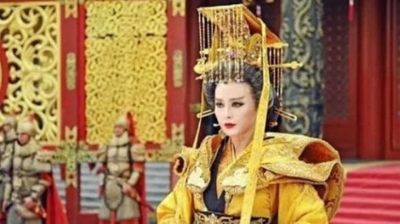 Tại sao Võ Tắc Thiên không dám sinh con kế nghiệp ngai vàng trong 15 năm sau khi trở thành hoàng đế? Bị mắc kẹt vì 3 lý do