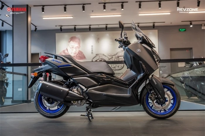 yamaha-xmax-8