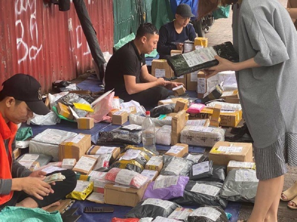 Hai xu hướng đáng chú ý của thương mại điện tử Việt Nam 2024 