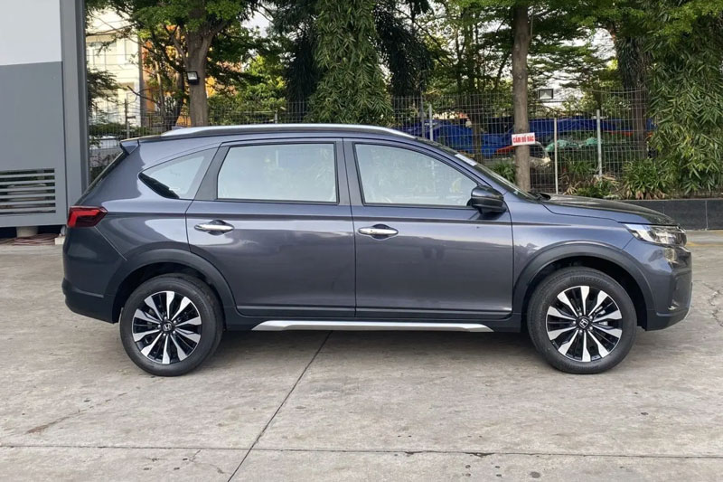 Honda BR-V giảm giá niêm yết, quyết đua doanh số với Mitsubishi Xpander