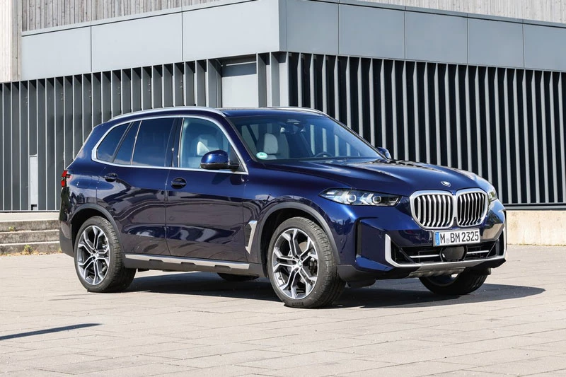 BMW X5 2025.