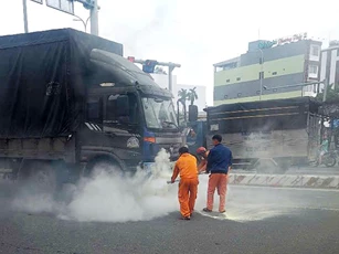 Đà Nẵng: 3 công nhân điện lực cứu người bị tai nạn giao thông