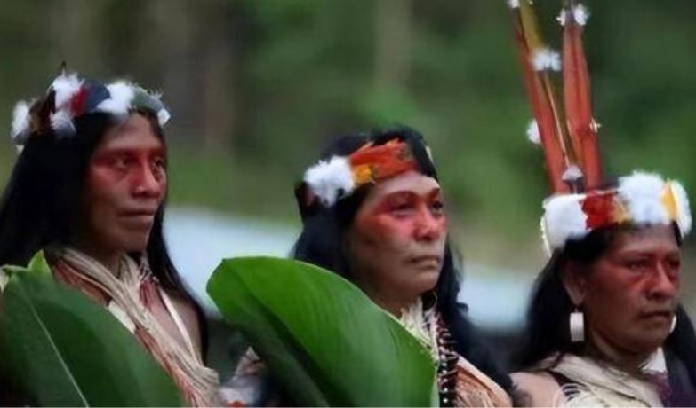 Khám phá bộ tộc 'thuần nữ', không có lấy một người đàn ông, cách họ sinh sản là như thế nào?