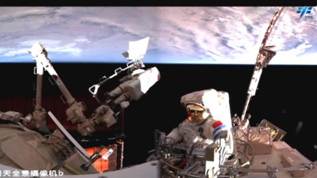 Các phi hành gia Trung Quốc phá vỡ kỷ lục của Hoa Kỳ khi làm được 1 điều phi thường ngoài không gian