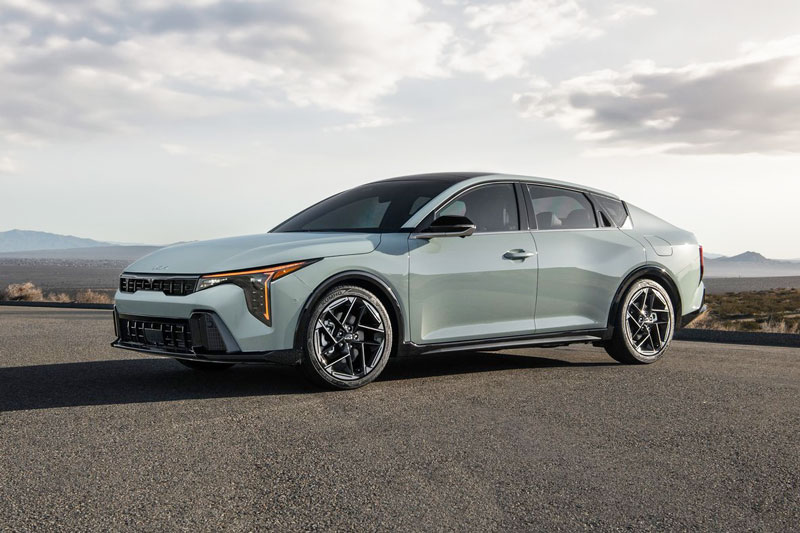 Kia K4 2025 chốt giá từ 523 triệu đồng, cạnh tranh cùng Hyundai Elantra