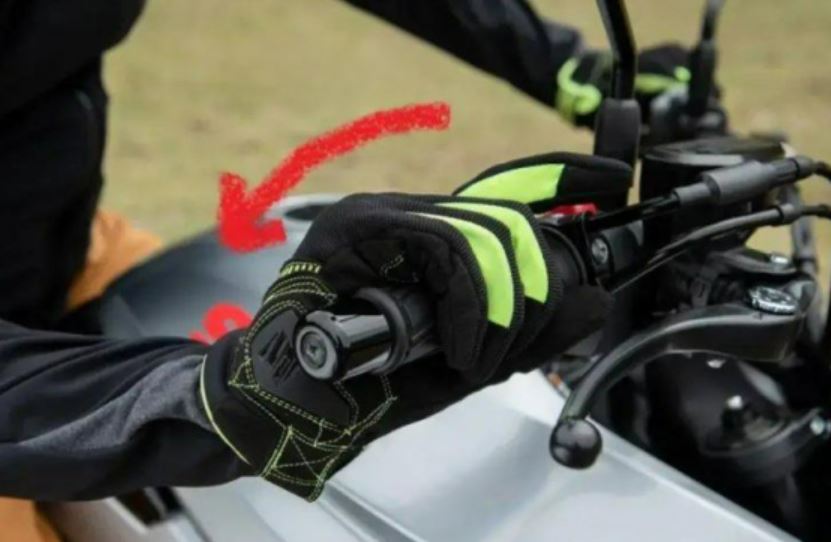 Mẹo tiết kiệm xăng khi đi xe máy vào mùa đông, không biết quá phí!