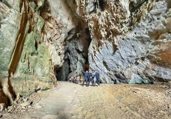 Con đường xuyên núi độc nhất vô nhị Việt Nam: Từng là địa điểm bí mật, không phải ai cũng dám đi qua