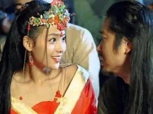 Người phụ nữ lẳng lơ nhất thời Tam Quốc là ai mà đến cả cháu trai cũng không tha?
