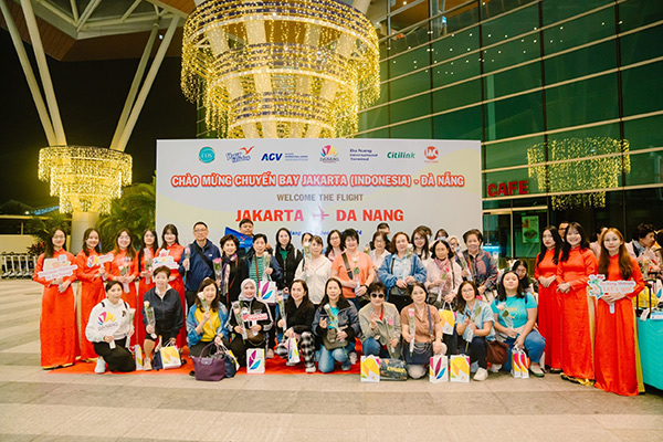 Đà Nẵng đón chuyến bay đầu tiên từ Jakarta Indonesia