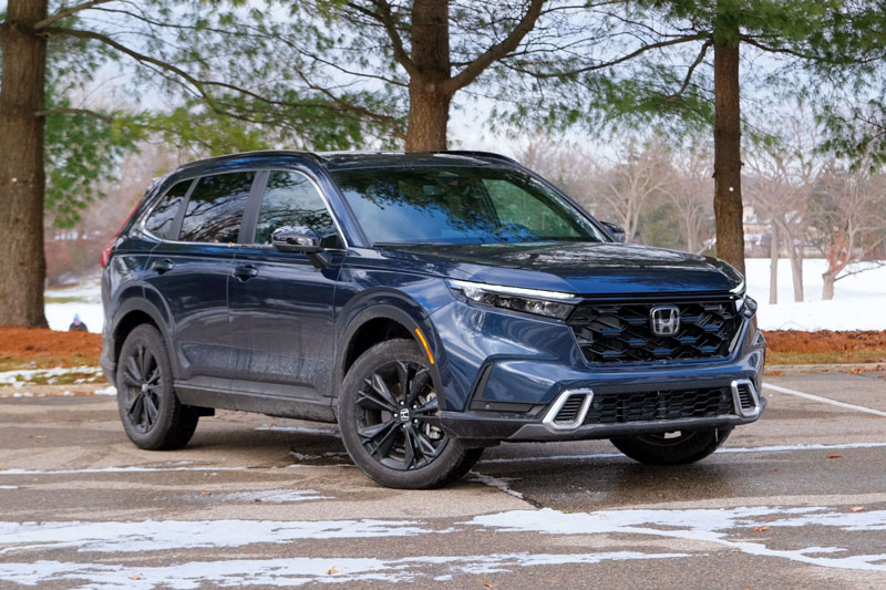 Tăng doanh số chóng mặt, Honda CR-V vẫn ‘hít khói’ đối thủ này