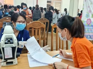 Y tế địa phương chưa theo kịp tăng trưởng lao động tại khu công nghiệp