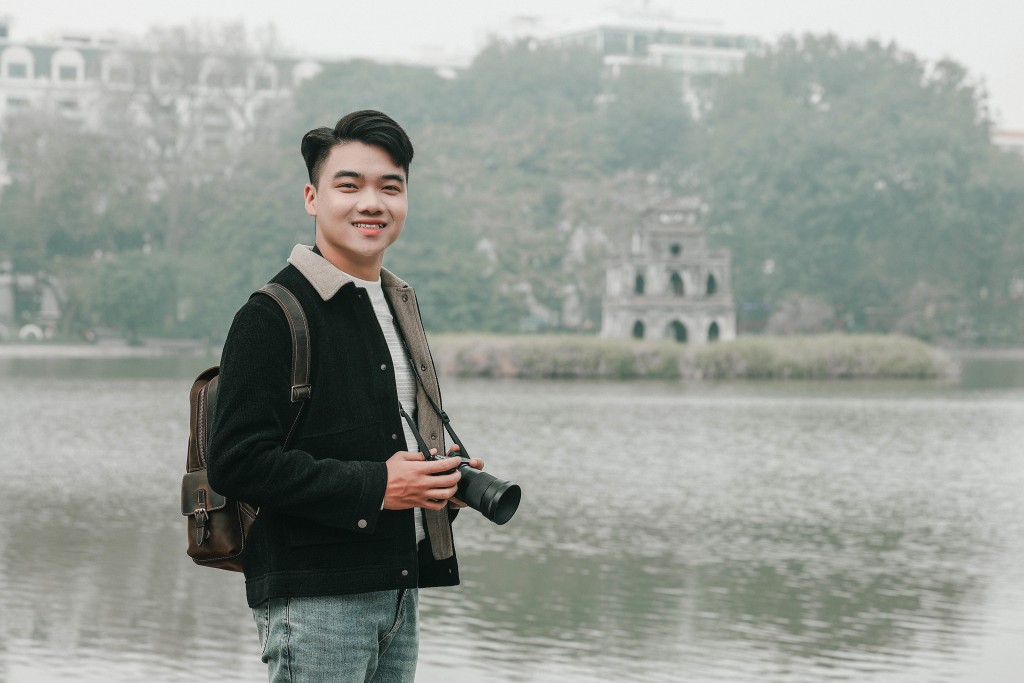 Á quân Giọng hát hay Hà Nội 2024 Đinh Xuân Đạt ra MV đầu tay về vẻ đẹp Hà Nội 