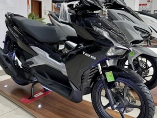 Bảng giá xe máy Honda tháng giữa 12/2024 đồng loạt giảm mạnh: Vision, SH rẻ hiếm thấy, Future dò đáy