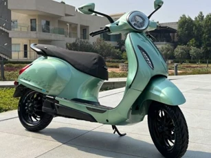 Quên Honda Vision đi, ‘xe ga quốc dân’ mới ra mắt giá 33,7 triệu đồng, có màn TFT lấn át ‘Tiểu SH’
