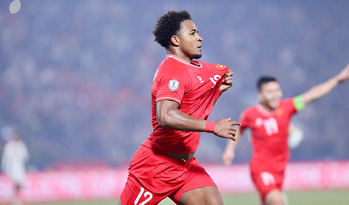 CĐV Đông Nam Á ca ngợi ĐT Việt Nam, ‘ngả mũ’ trước Xuân Son