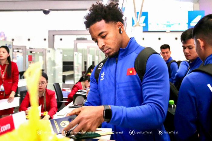 Xuân Son gây sốt khắp MXH, ngôi sao ĐT Việt Nam bất ngờ báo tin kém vui trước trận Singapore