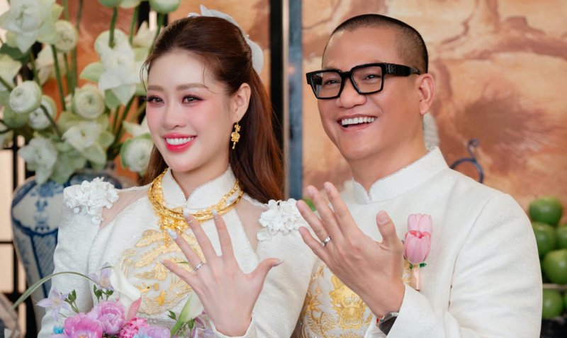 Ông xã hơn 17 tuổi khiến Khánh Vân “ngã ngửa” bởi hành động bất ngờ sau hôn lễ