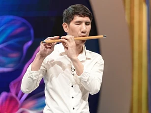 Chàng trai khiếm thị và trái tim ngập tràn yêu thương