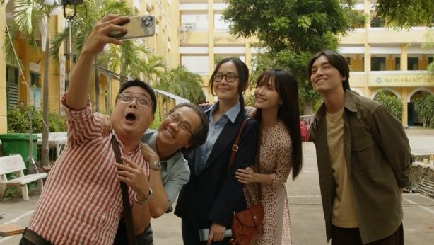 Phim điện ảnh “Kính vạn hoa” là câu chuyện vượt thời gian, kết nối mọi lứa tuổi