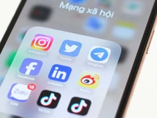 Cách xác thực tài khoản Facebook để tránh bị khóa 2025
