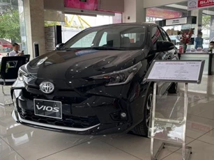Giá lăn bánh Toyota Vios cuối tháng 12/2024 ‘rẻ như cho’, hạ đo ván cả Honda City và Hyundai Accent