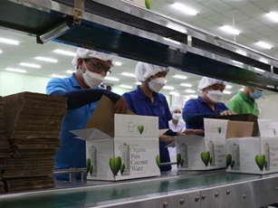 Bước đệm cho tăng trưởng từ giảm 2% thuế VAT