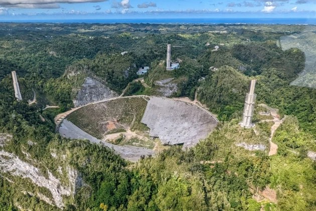 Trước khi vỡ tan, đài thiên văn nhận tín hiệu lạ "từ cõi chết"