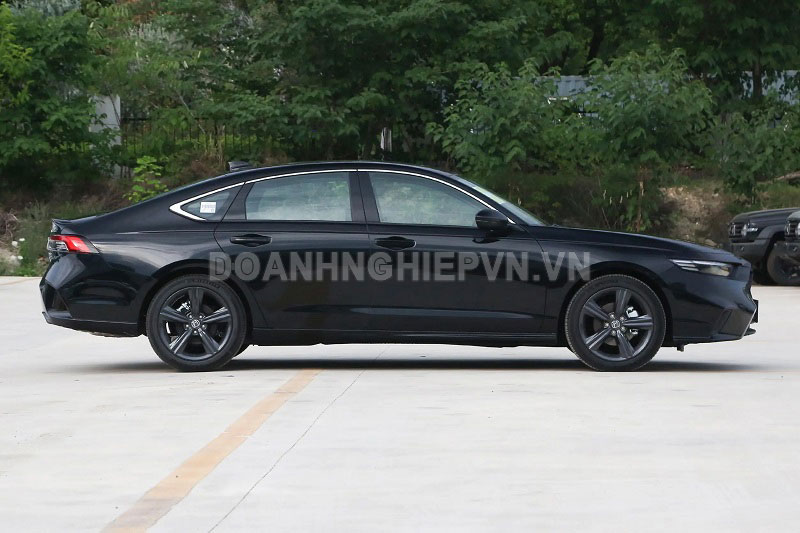 Honda giới thiệu xe sedan hạng D thiết kế cá tính, công suất 192 mã lực, giá gần 600 triệu, so kè cùng Toyota Camry