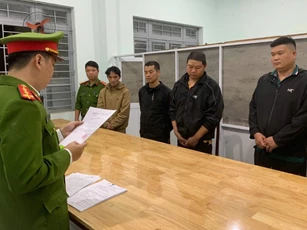 Vụ phát hiện giá đỗ độc hại dùng chất cấm gây não úng thủy, dị tật bẩm sinh: Một cơ sở khai bán cho siêu thị Bách Hóa Xanh 350-400kg/ngày