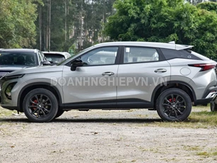 SUV hạng B động cơ tăng áp, thiết kế cá tính, giá gần 230 triệu đồng