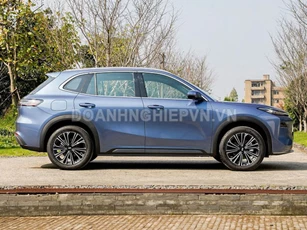 SUV hạng C công suất 328 mã lực, ‘uống xăng như ngửi’, giá ngang Kia Morning