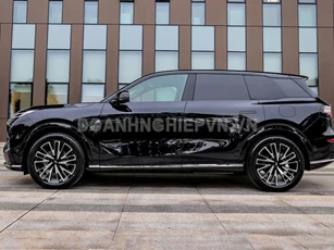 SUV dài hơn 4,8 mét, siêu thiết kiệm xăng, thiết kế miễn chê, giá gần 660 triệu đồng