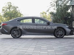 Toyota Camry phiên bản đặc biệt ra mắt: Thiết kế thể thao, động cơ hybrid giá hơn 660 triệu đồng
