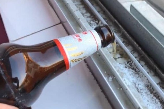 Đổ bia lên bậu cửa sổ và khám phá những công dụng thần kỳ mà 10 người thì 9 người chưa hề biết đến