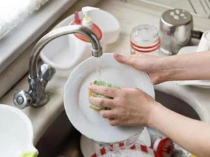 Tại sao người xưa cho rằng việc để khách rửa bát trong nhà là điều đại kỵ và cần phải tránh bằng mọi giá?