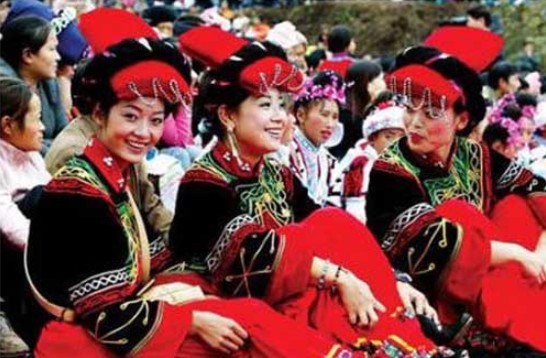 Tục lệ sờ ngực các cô gái trong tháng cô hồn ở Trung Quốc