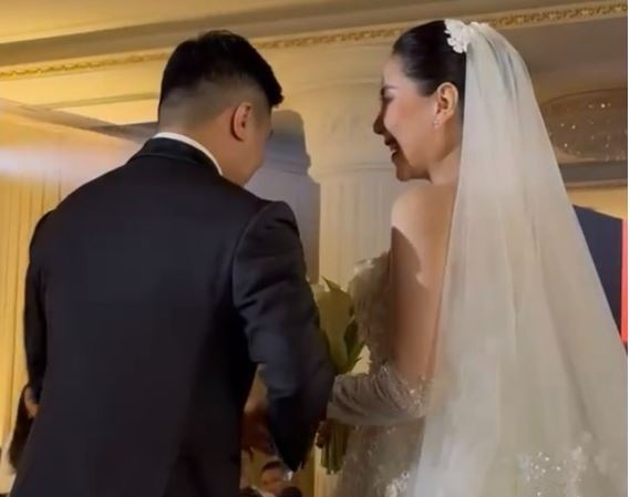 Mai Ngọc nói gì khi hình ảnh hiếm trong đám cưới lần 2 bị lộ? Lộ danh tính chồng mới của nữ MC