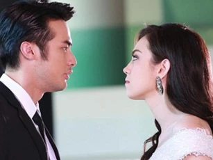Lương chồng 30 triệu/tháng nhưng 7 năm không đưa vợ một đồng, còn thách thức một câu khiến tôi sững người