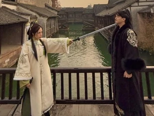Trước nghi vấn ly hôn do bị “cắm sừng”, Bạch Lan Phương lại có động thái lạ với Huỳnh Anh