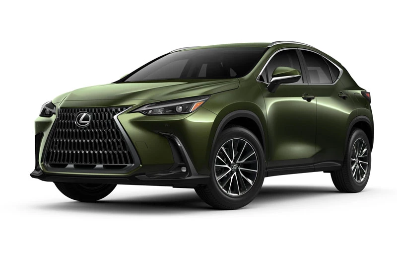 Lexus NX 2025.