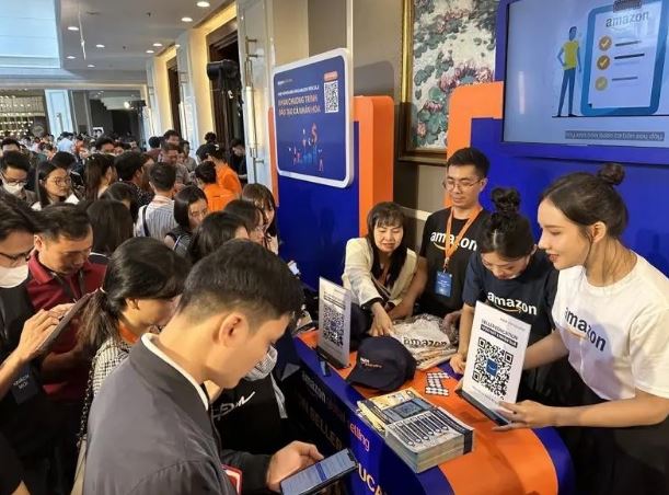 Thu ngân sách 2024 cao kỷ lục gần 2 triệu tỷ đồng