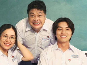 Bộ 3 Hạnh - Long - Quý “tất tay” đem cây phượng của trường về quê Tiểu Long