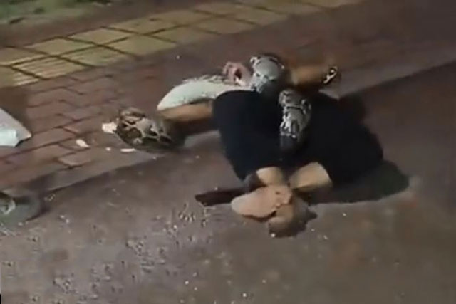 CLIP: H&#xE3;i h&#xF9;ng tr&#x1B0;&#x1EDB;c c&#x1EA3;nh tr&#x103;n si&#x1EBF;t ch&#x1EB7;t ng&#x1B0;&#x1EDD;i say r&#x1B0;&#x1EE3;u tr&#xEA;n &#x111;&#x1B0;&#x1EDD;ng