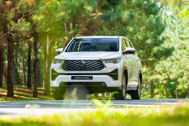 Toyota Innova Cross đạt doanh số cao kỷ lục kể từ khi có mặt tại Việt Nam