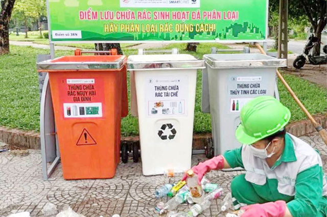 Từ 1/1/2025, không phân loại rác bị phạt đến một triệu đồng