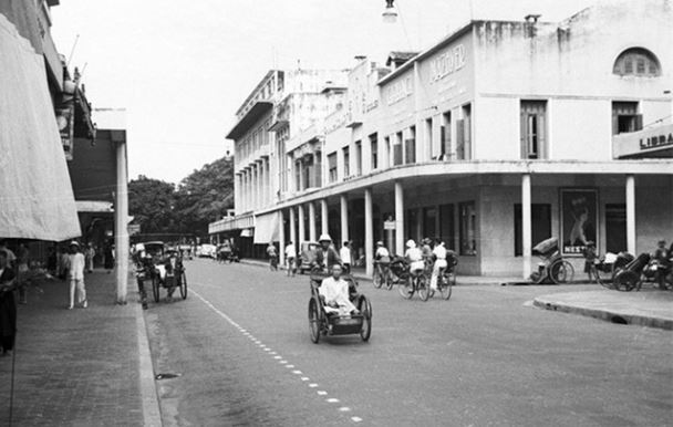 Hé lộ con đường nhựa đầu tiên ở Hà Nội, ở vị trí ít người nghĩ đến, nay là phố đẹp nhất nhì Thủ đô