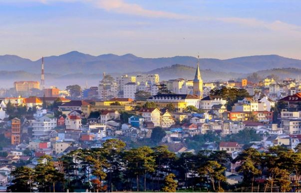 Th&#xE0;nh ph&#x1ED1; duy nh&#x1EA5;t &#x1EDF; Vi&#x1EC7;t Nam do 1 ng&#x1B0;&#x1EDD;i Ph&#xE1;p t&#xEC;m th&#x1EA5;y, &#xFD; ngh&#x129;a t&#xEA;n g&#x1ECD;i ng&#x1B0;&#x1EDD;i b&#x1EA3;n &#x111;&#x1ECB;a ch&#x1B0;a ch&#x1EAF;c bi&#x1EBF;t