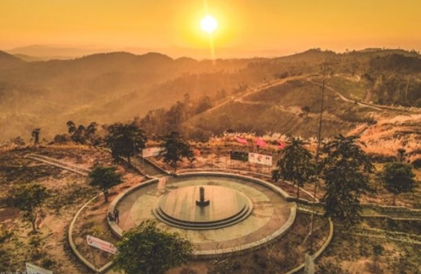 Ngã ba độc nhất vô nhị trên thế giới nằm ở Việt Nam, ngắm được 3 nước Đông Dương cùng một lúc