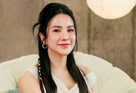 Bài 'tập làm văn' về ngoại tình và 'tiểu tam' của Diệp Lâm Anh gây sốt: Nói câu nào thấm câu đó!